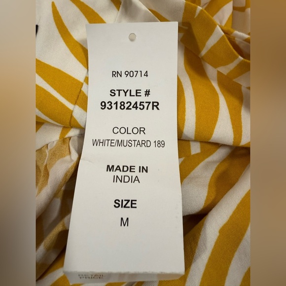 Ivy Street Boutique White Mustard woman Summer dress Sleeveless Sz M - Picture 14 of 15